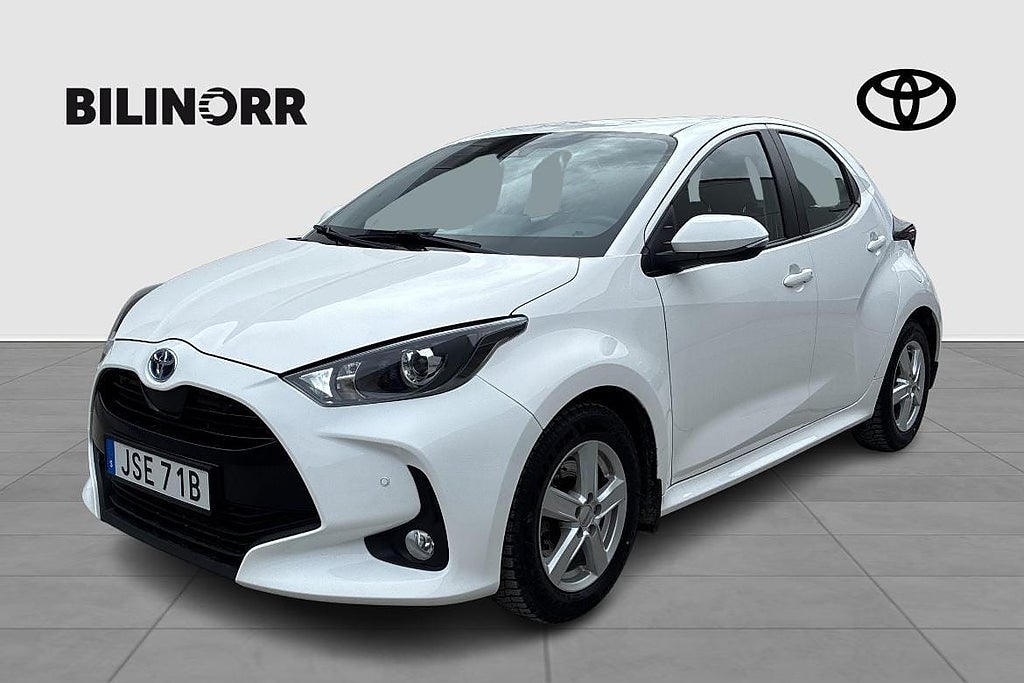 Toyota Yaris Hybrid 1,5 5D ACTIVE P-SENSORER FRAM/BAK