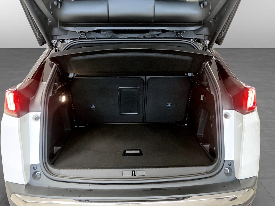 Bild på Peugeot 3008 GT Ultimate Business 1.6 180hk Aut B-KAMERA CARPLAY