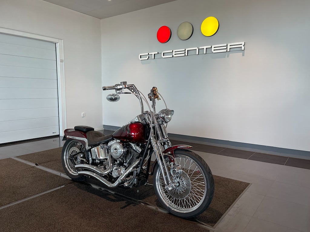 Harley-Davidson Softail Springer FXSTS Screaming Eagle Nya däck 