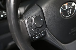 Halvkombi Toyota Auris 14 av 23