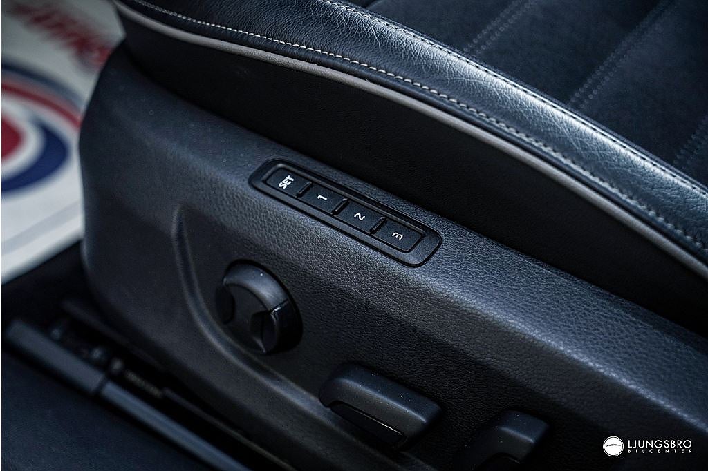 Skoda Superb Skoda Superb Scout 2.0 TDI 4x4 200hk / Pano / Cockpit / Drag