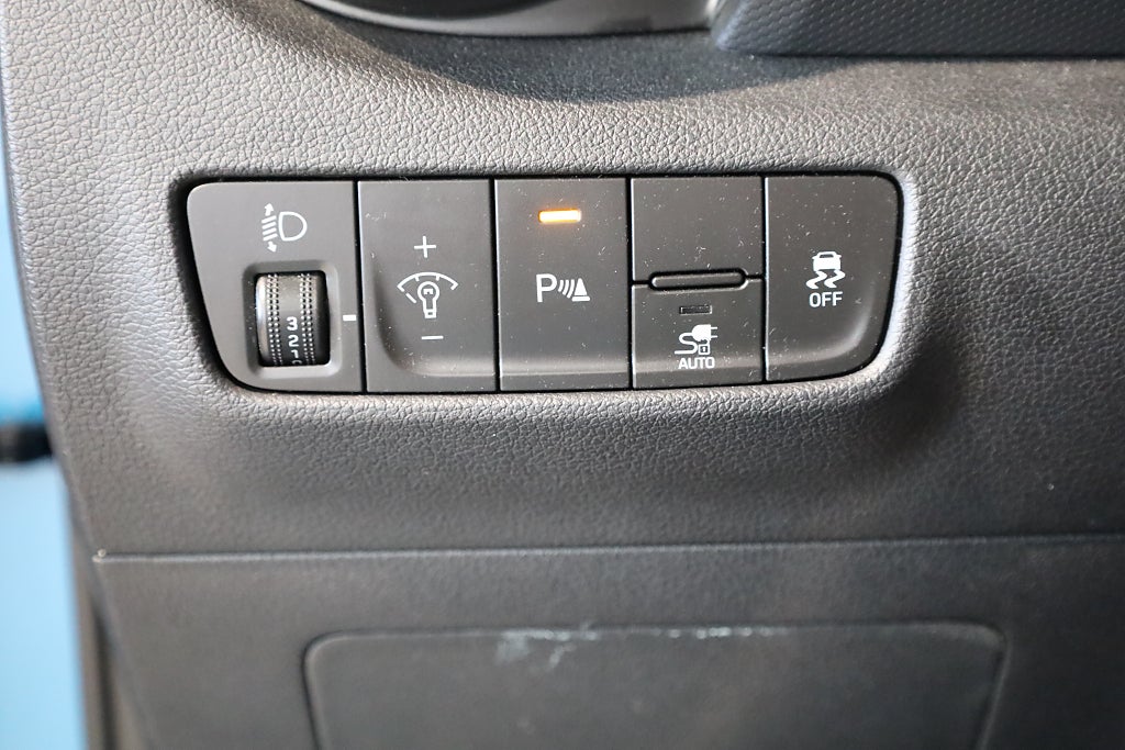 Hyundai Kona 39.2 kWh Essential Navi Kamera Krell Leasbar Rattvärme 2022