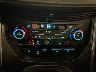 Ford Kuga 2.0 TDCi AWD Vignale Dvärm/Kamera/Drag/Pano/Skinn