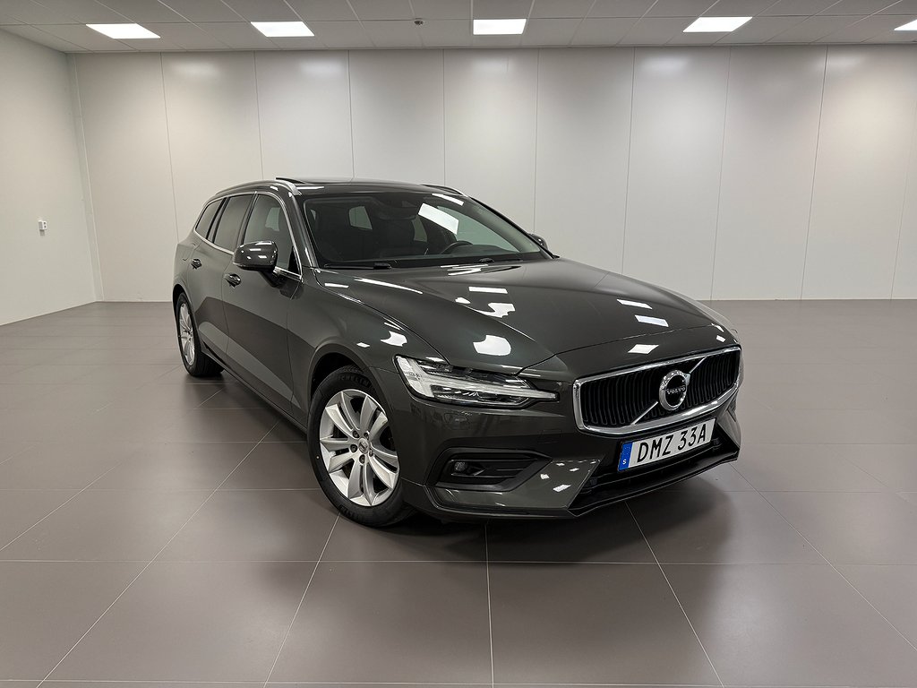 Volvo V60 T4 Momentum Advanced / Läder / Teknikpaket / Drag