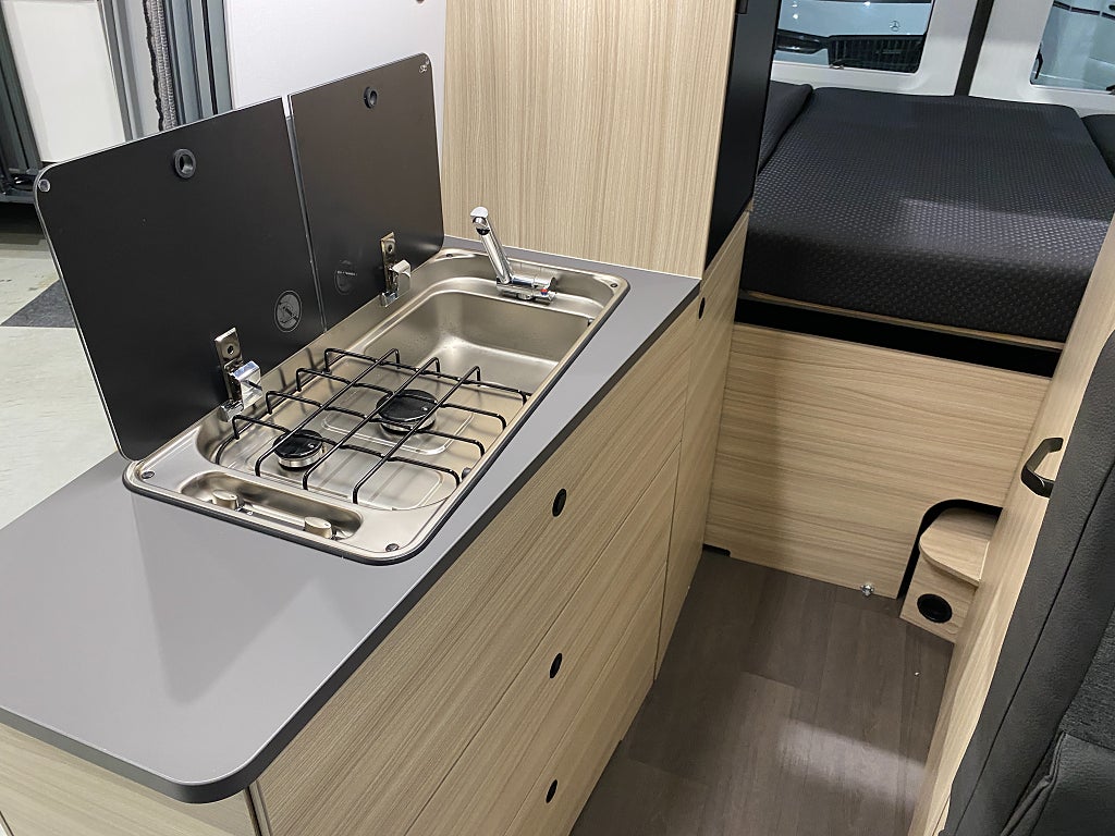 Sun Living V 60 SP / Automat / Under 6 meter / Van/Plåtis - Sun Living