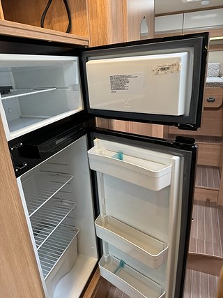 Husbil-halvintegrerad Sunlight T68 10 Year Edition, 8 av 20