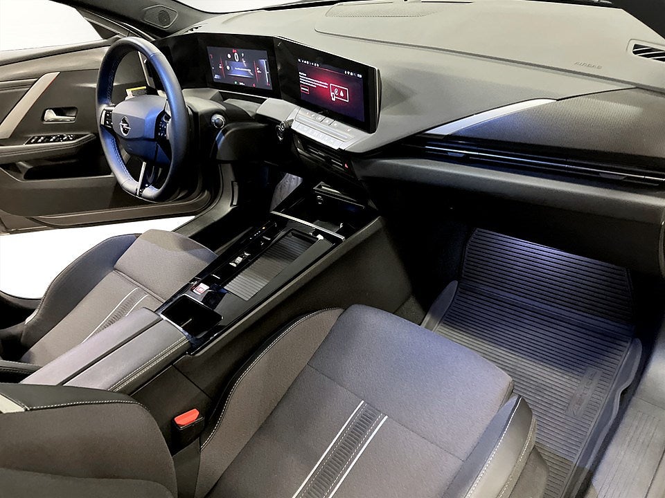 Bild på Opel Astra ST GS 1.2 PT 130hk Aut - B-KAMERA, CARPLAY