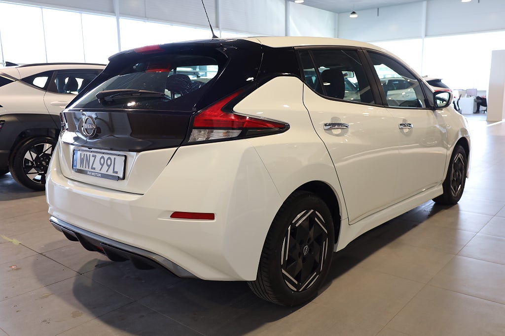 Nissan Leaf 40 kWh Acenta Kamera Navi Leasbar Rattvärme Carplay 2022