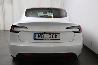 Sedan Tesla Model 3 31 av 31