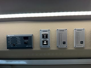 Husbil-halvintegrerad Volkswagen Crafter 177HK AUT (5 bältad) Pop-up tak & soffa/dubbelsäng bak 14 av 21