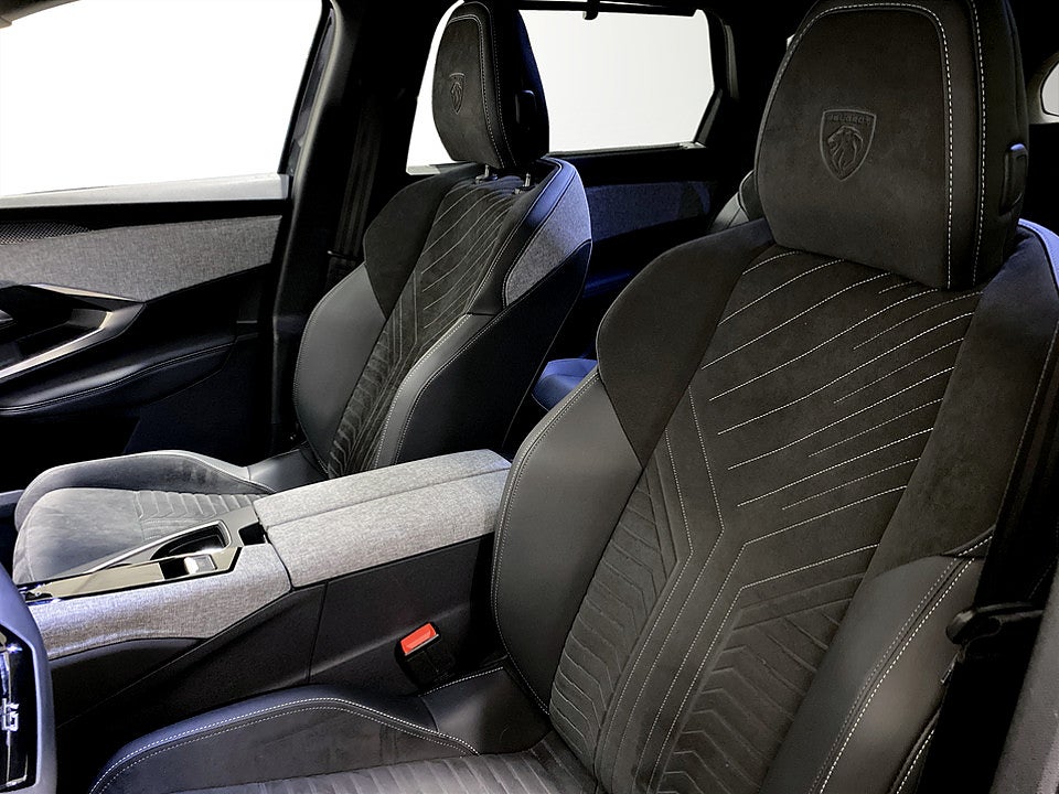 Bild på Peugeot 5008 GT Hybrid Aut 7-SITS B-KAMERA CARPLAY 145hk