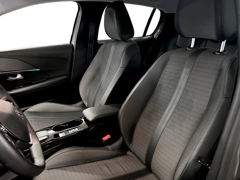 Bild på Peugeot e-208 Allure 50 kWh 136hk Aut KEYLESS