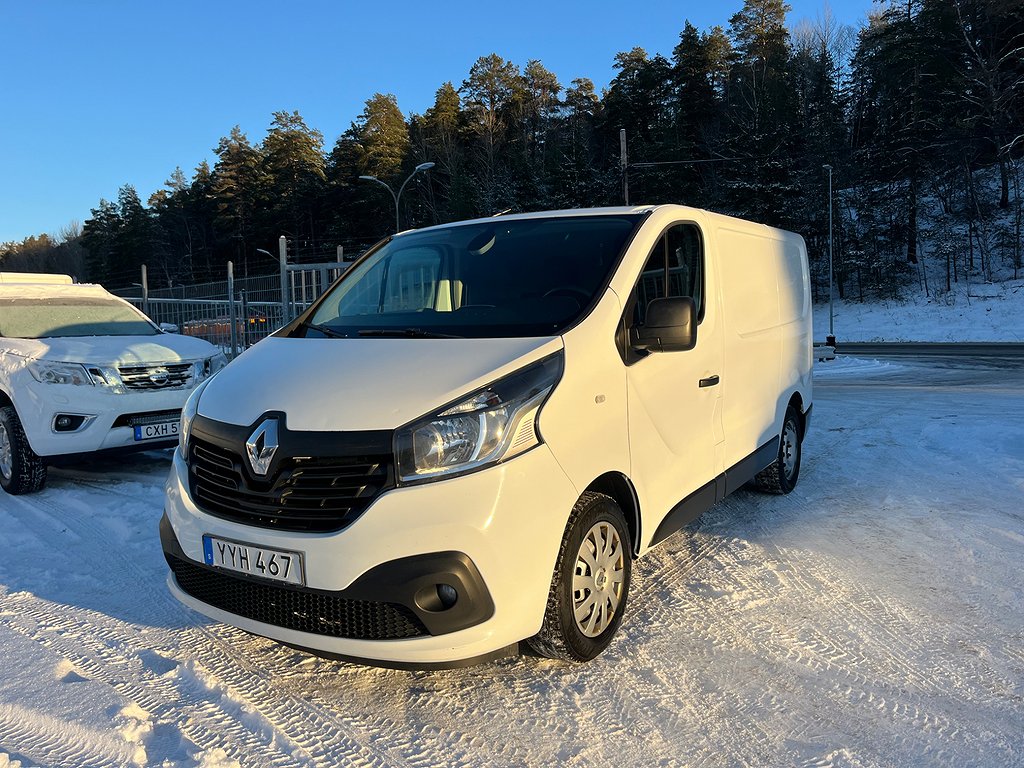 Renault trafic Skåpbil 2.9t 1.6 dCi 125hk MOMS Navi Euro 6