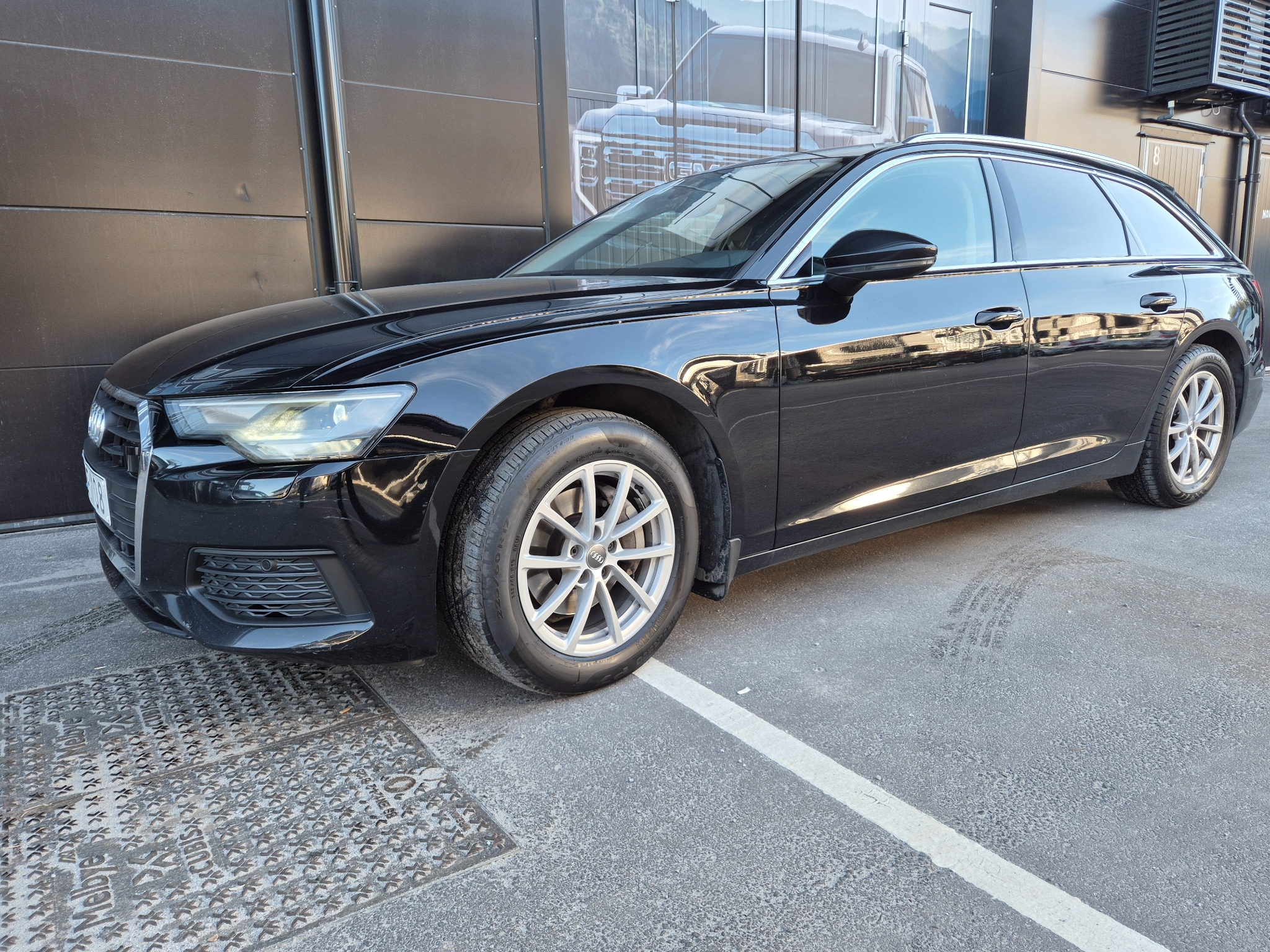 Audi A6 2019, bild 2/39