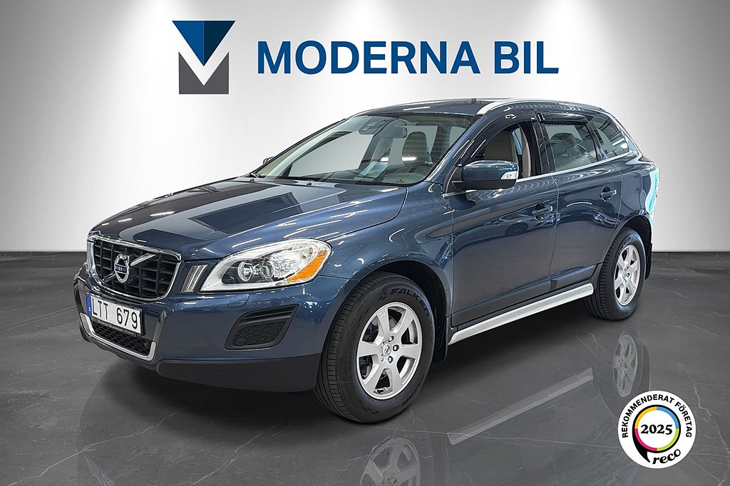 Volvo XC60 D3 AWD Summum 163hk Dragkrok HuD Skinn PDC Nybesiktad