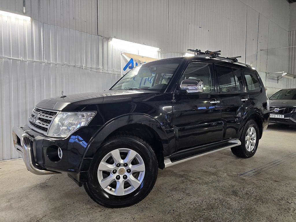 Mitsubishi Pajero 5-dörrar 3.5 V6 4WD