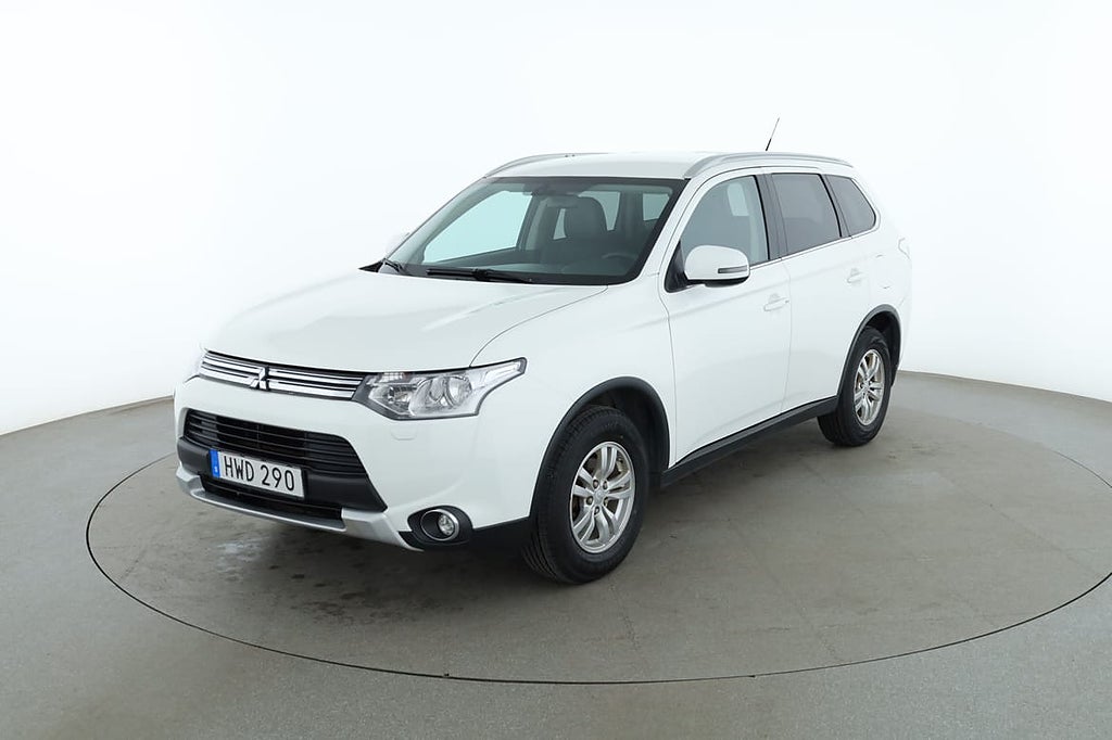 Mitsubishi Outlander PHEV CVT 4WD Seven Summits / Drag, PDC