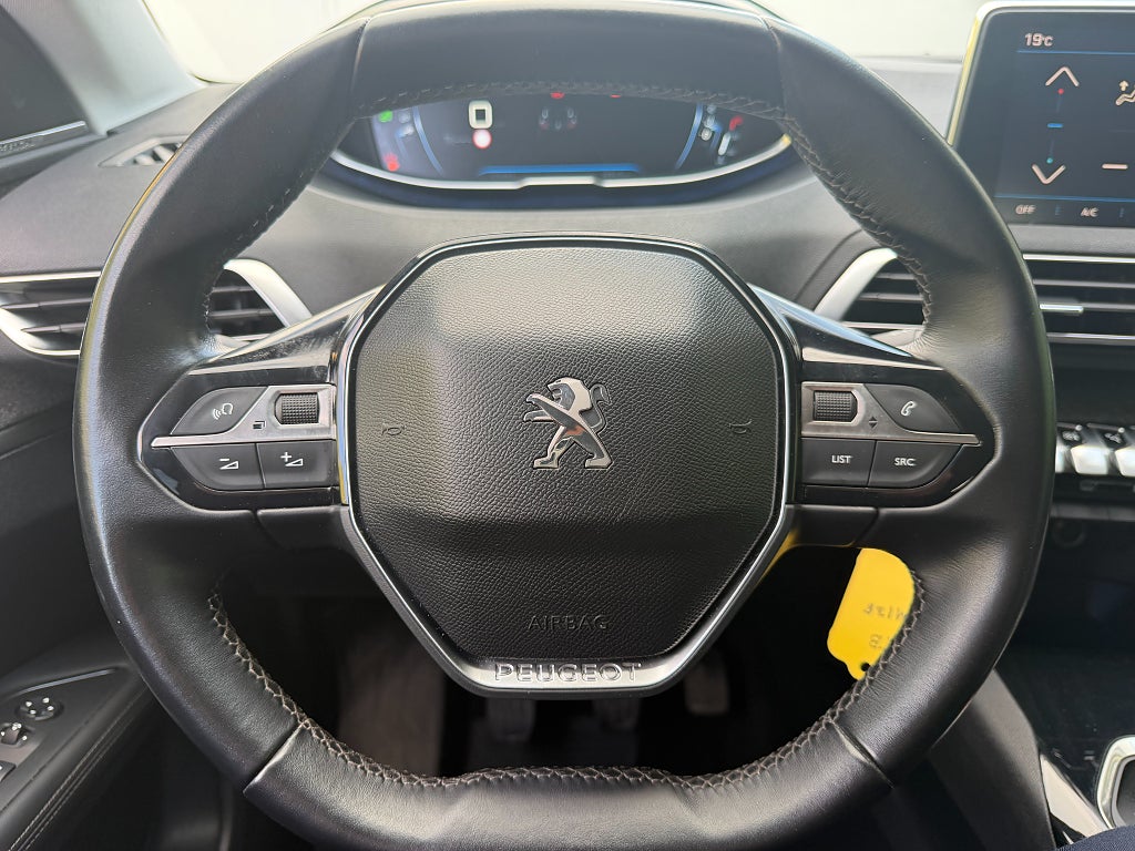 Peugeot 3008 1.2 PureTech 130 Allure Euro 6 / 12 MÅNADERS GARANTI