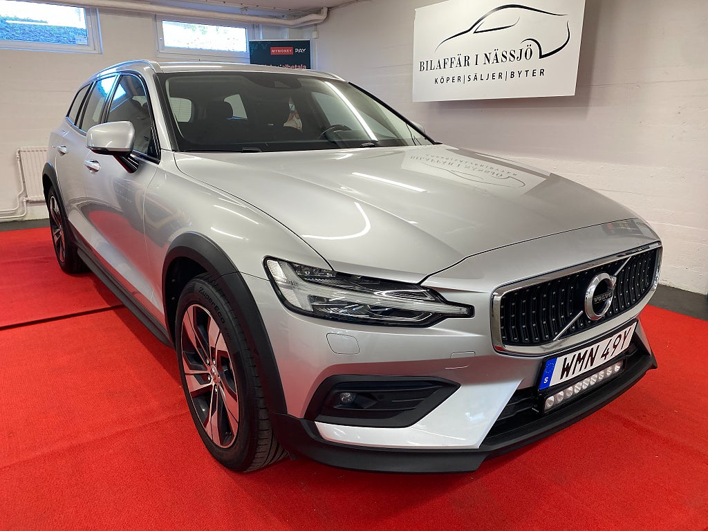 Volvo V60 Cross Country B4 AWD Geartronic Momentum B-Kamera Drag