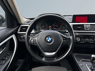 BMW 320D xDrive Touring Drag/Rattvärme/Psens/SoV-Däck/MoK-Värm – bild 9