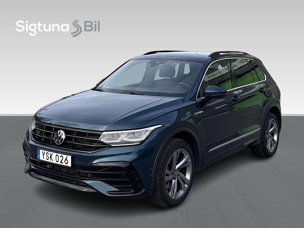 Volkswagen Tiguan 2.0 TDI R-Line /Värmare/B-Kamera/4Motion