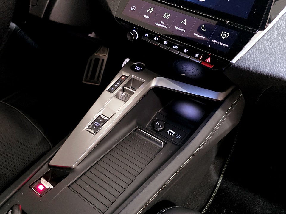 Bild på Peugeot 408 Edition Exclusive Hybrid Aut - OMGÅENDE LEVERANS!