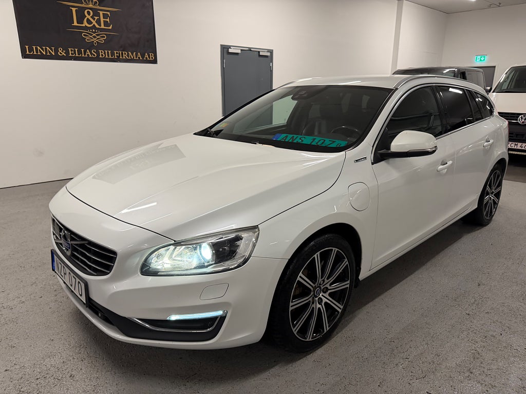 Volvo V60 D5 Twin Engine AWD PLUG-in Diesel Summum 1ÅRSGARANTI/DR