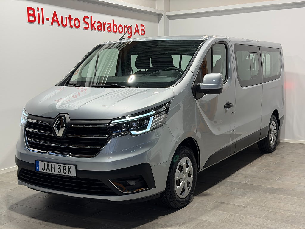 Renault Trafic 2.0 dCi Passenger 9-Sitsig Dragkrok Värmare