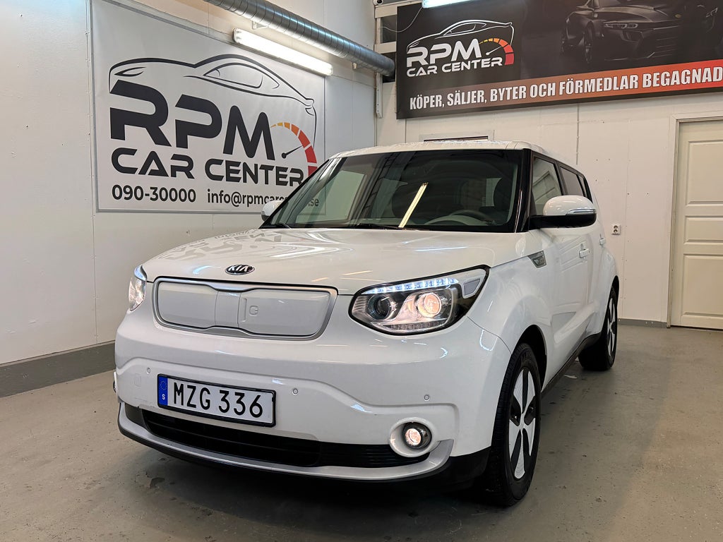 Kia Soul EV 30 kWh/ NyBesiktad/En Privat Ägare 