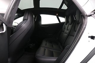 Halvkombi Tesla Model S 20 av 24