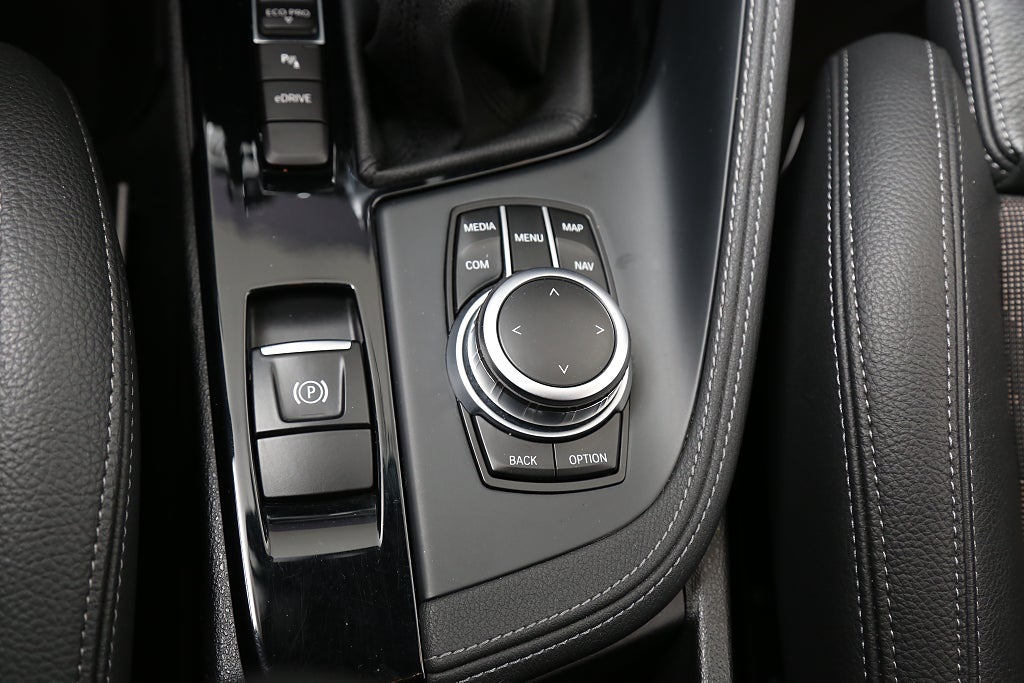 BMW X1 xDrive25e Plug-in xLine Aut Navi Kamera Drag 2021