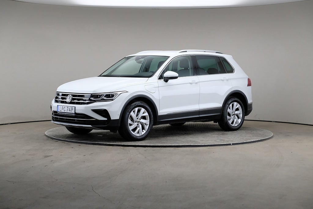 Volkswagen Tiguan eHybrid 1.4 TSI 245hk Elegance Drag Cockpit Matrix