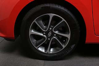 Halvkombi Hyundai i10 3 av 19