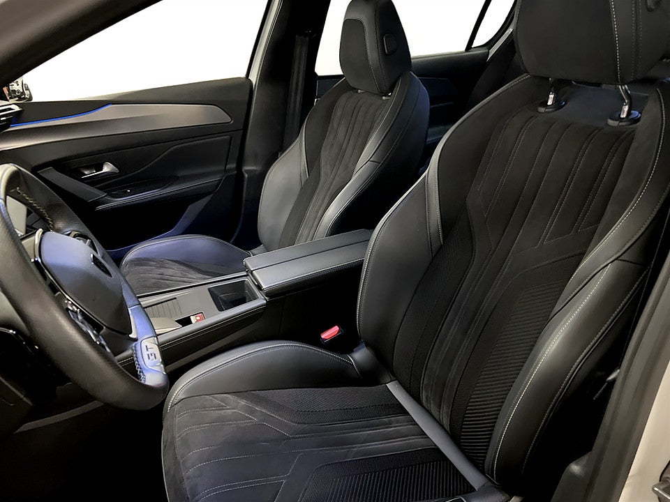 Bild på Peugeot 308 5D GT PHEV 225hk Aut PANORAMAGLASTAK HIFI FOCAL