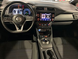 Halvkombi Nissan Leaf 9 av 22