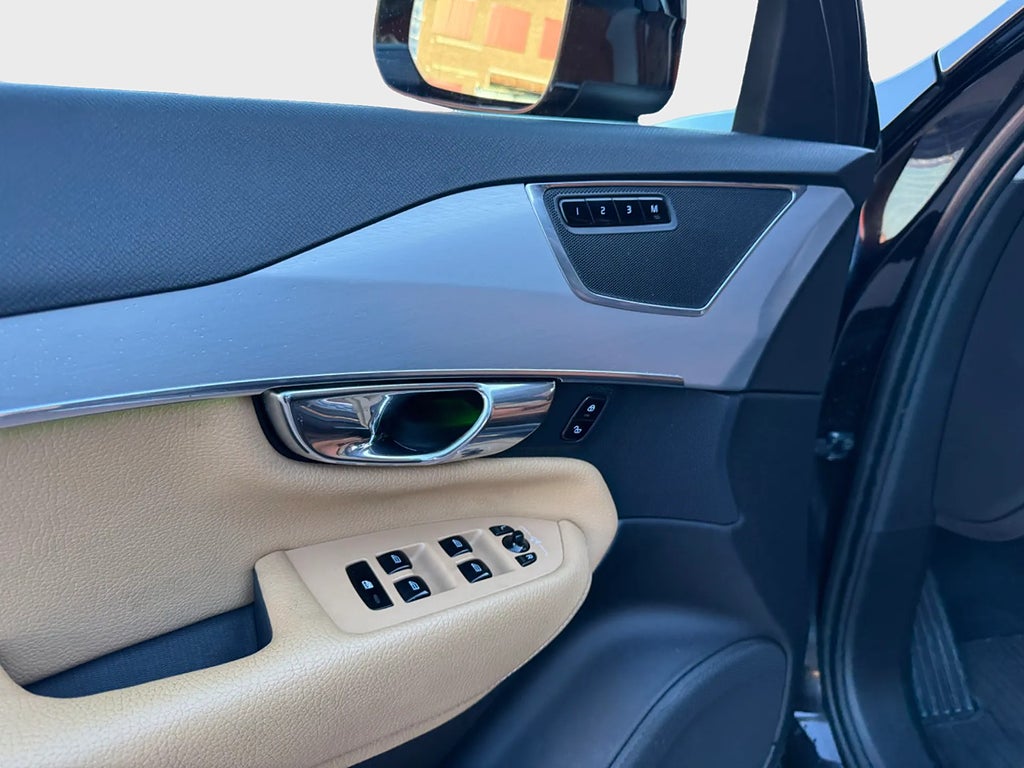 Volvo XC90 T8 TwEn Plugin AWD 407hp Momentum Pano 7sits 2016, bild 25