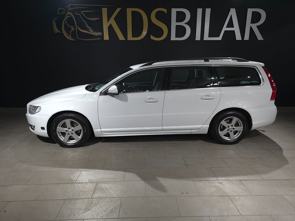 Volvo V70 D4 AWD Geartronic Classic Momentum 181hk| Drag| Värmare
