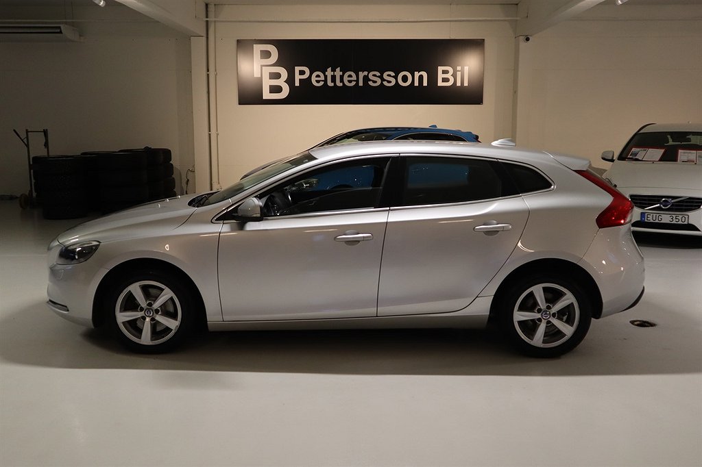 Volvo V40 D2 Momentum DRAG VHJUL VÄRMARE KAMREM BYTT