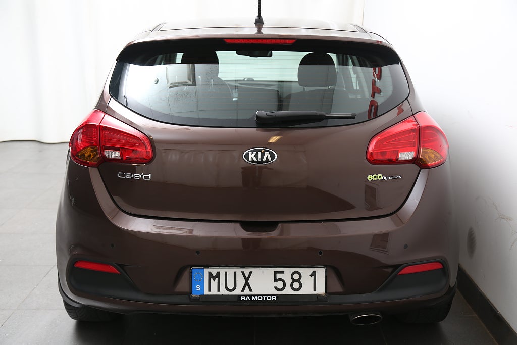 Kia Ceed 1,6 GDI 135hk EX Komfort 5D Motorvärmare 2013