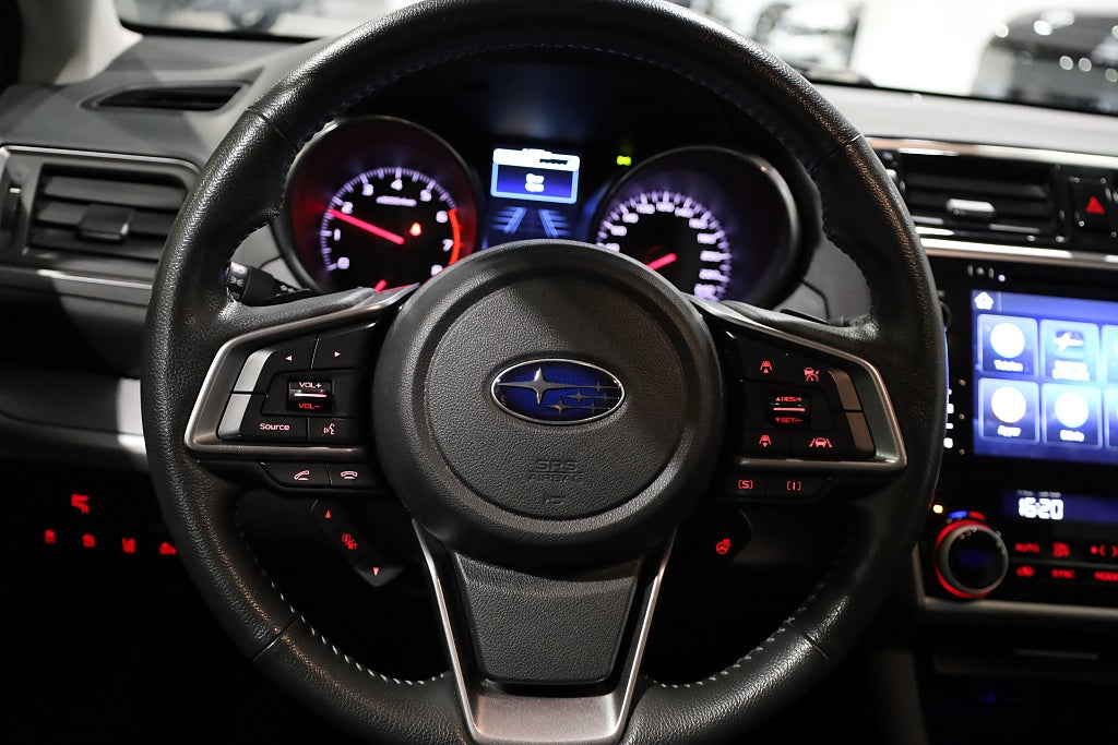 Subaru Outback 2,5i 175hk Ridge AWD Aut Drag M-värme Kamera Läder 2020