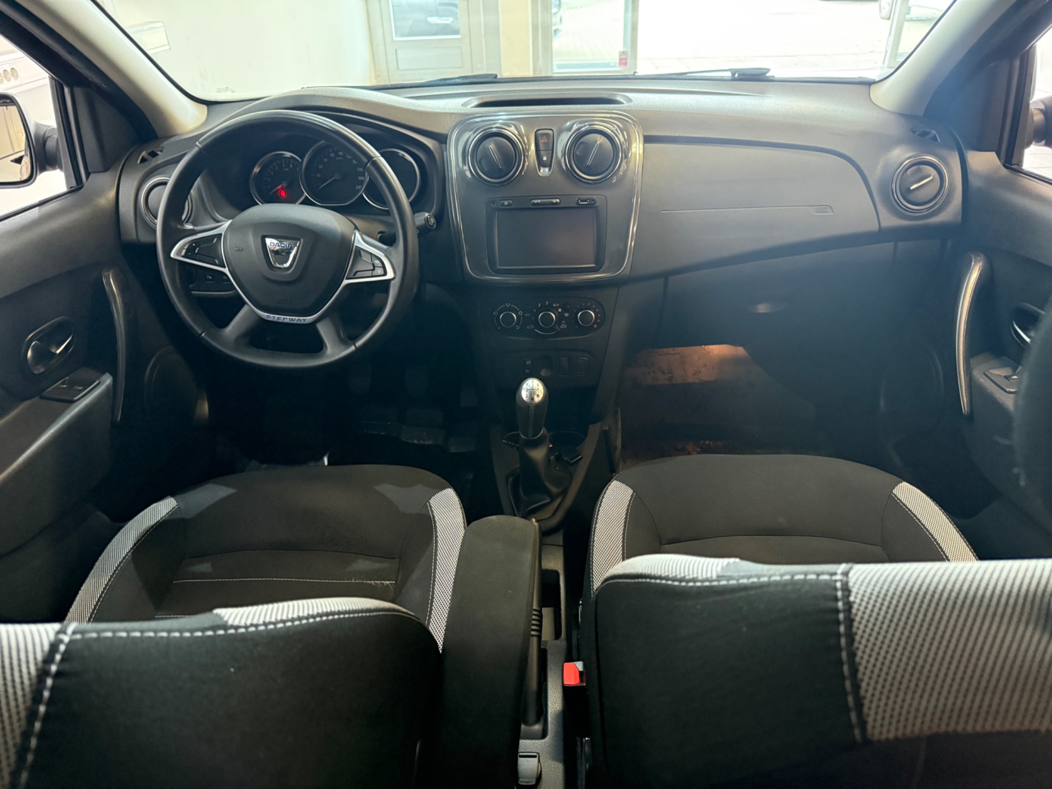 Dacia Logan MCV Stepway 0.9 TCe Euro 6 2018, bild 3/10