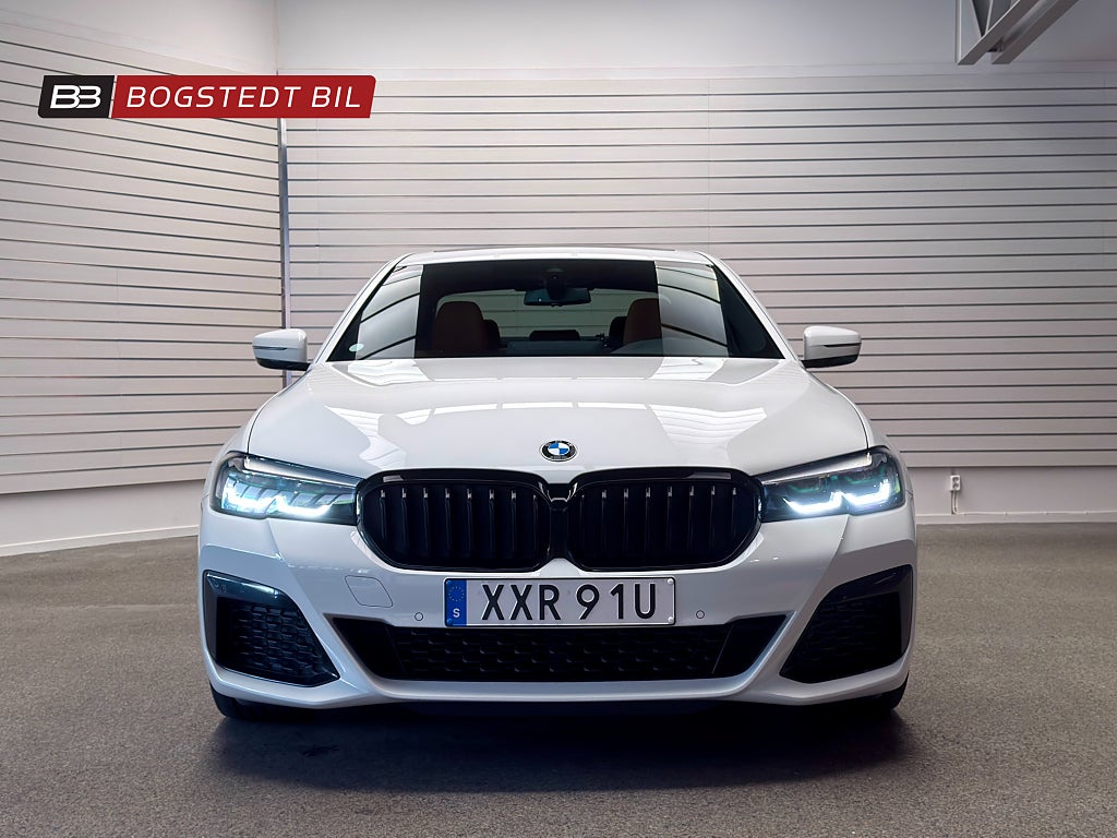 BMW 520d xDrive Sedan M Sport | Drag | H/K | Taklucka| Keyless
