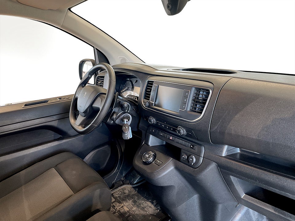 Bild på Peugeot Expert PRO 2.0 BHDi 145hk Aut L3 VÄRMARE DRAG