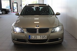 Kombi BMW 330 2 av 20