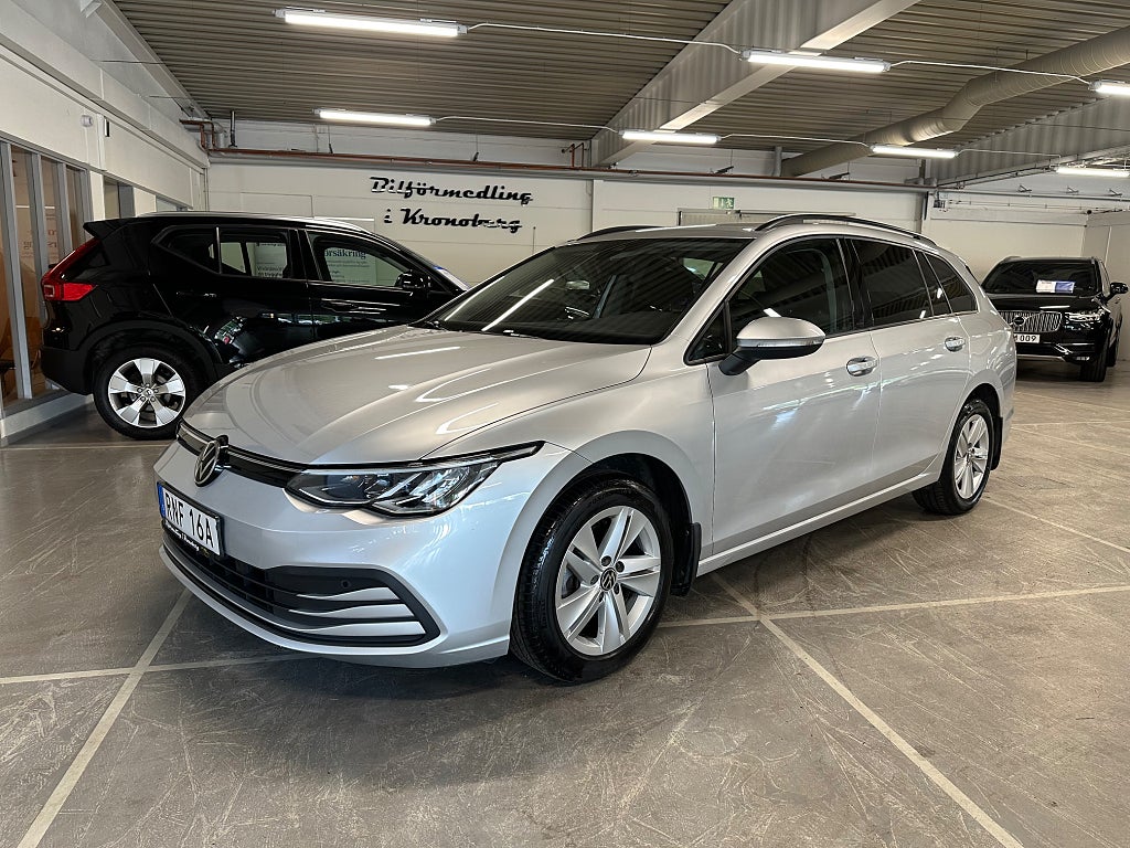 Volkswagen Golf Sportscombi 1.5 TGI Värmare Kamera Carplay Cockpit Moms