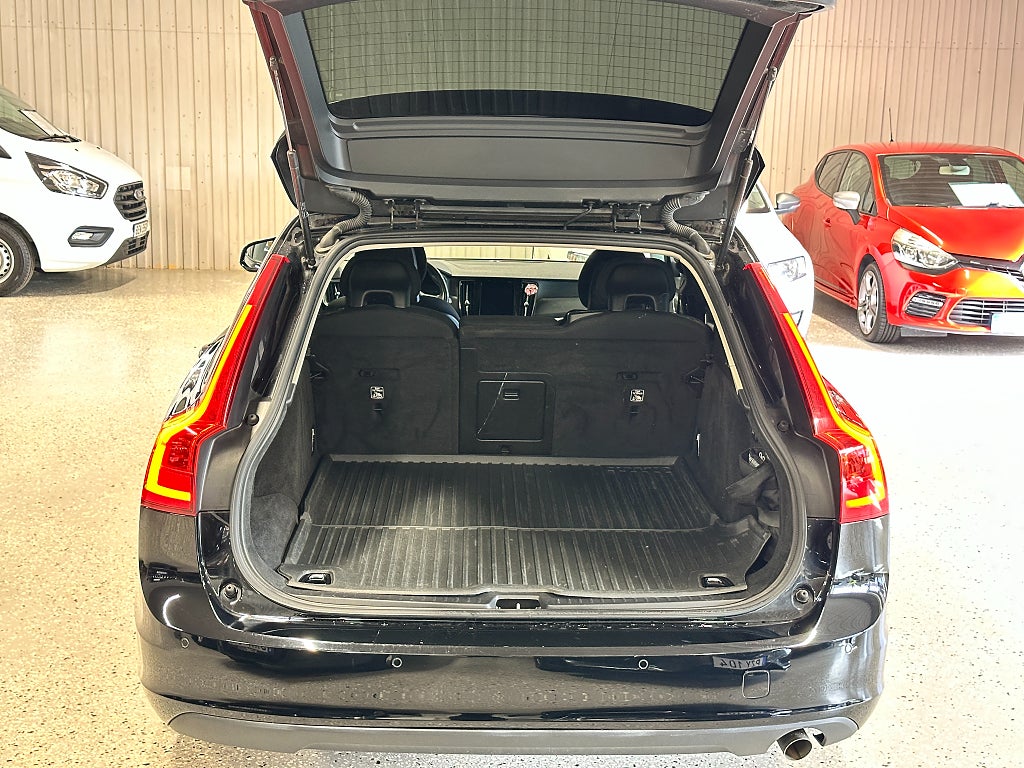 Volvo V90 D3 Business Euro 6  Nyservad Storservice + kamrem+ VP
