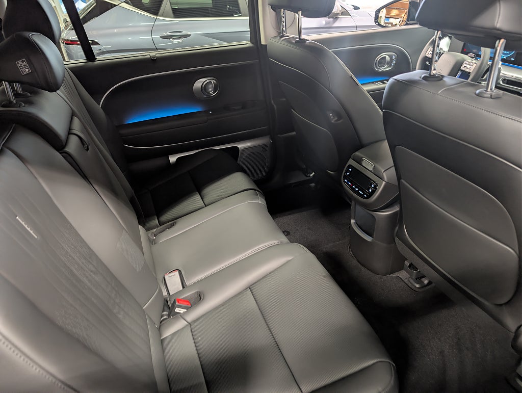 Hyundai IONIQ 9 AWD 110 kWh 7-sits Business Edition 313 hk thumbnail