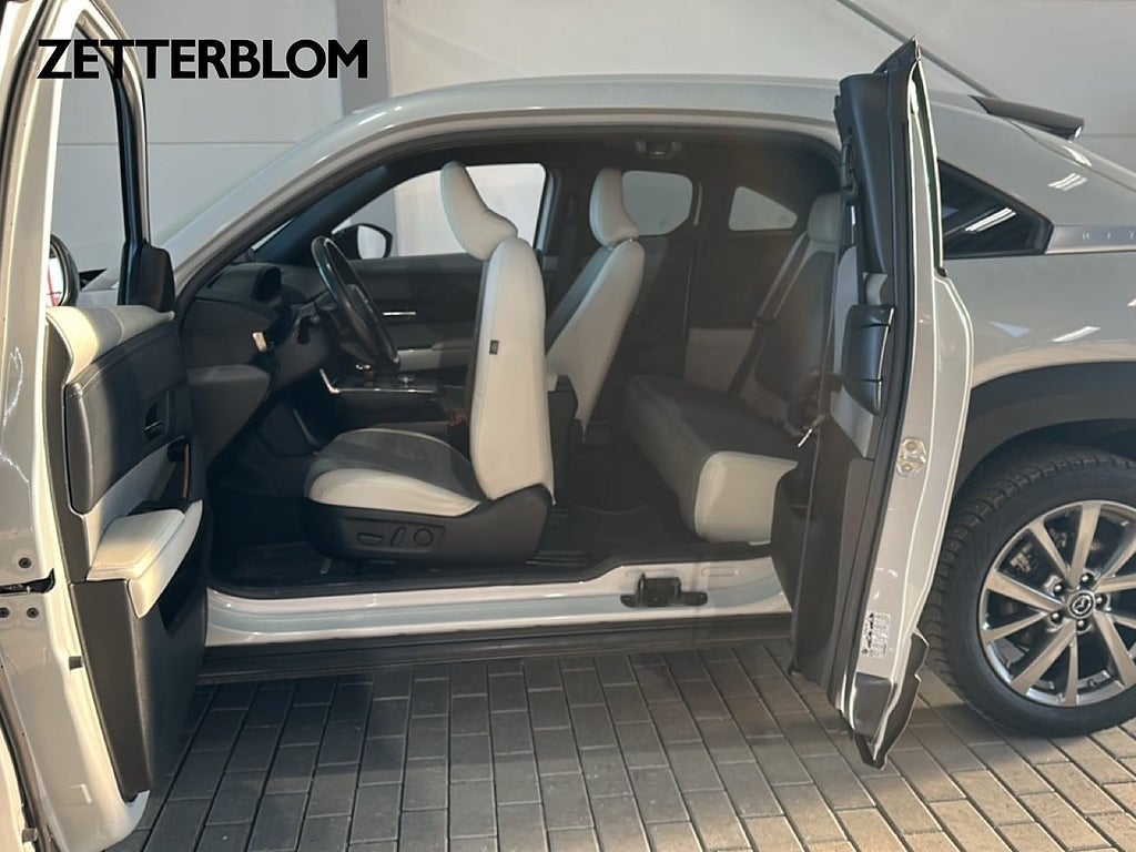 SUV Mazda MX-30 18 av 22