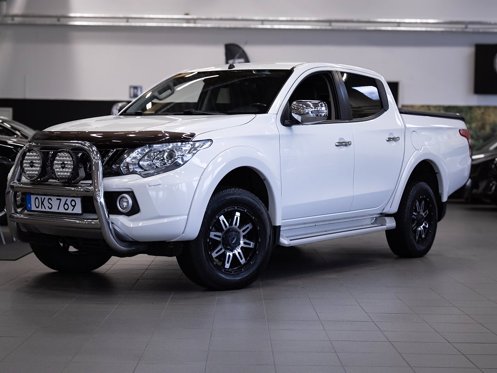 Mitsubishi L200 Dubbelhytt 2.4 DI-D 4WD-II/Drag/Motorvärmare/Backkamera