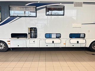 Husbil-integrerad Concorde LINER 1090 M 9 av 33